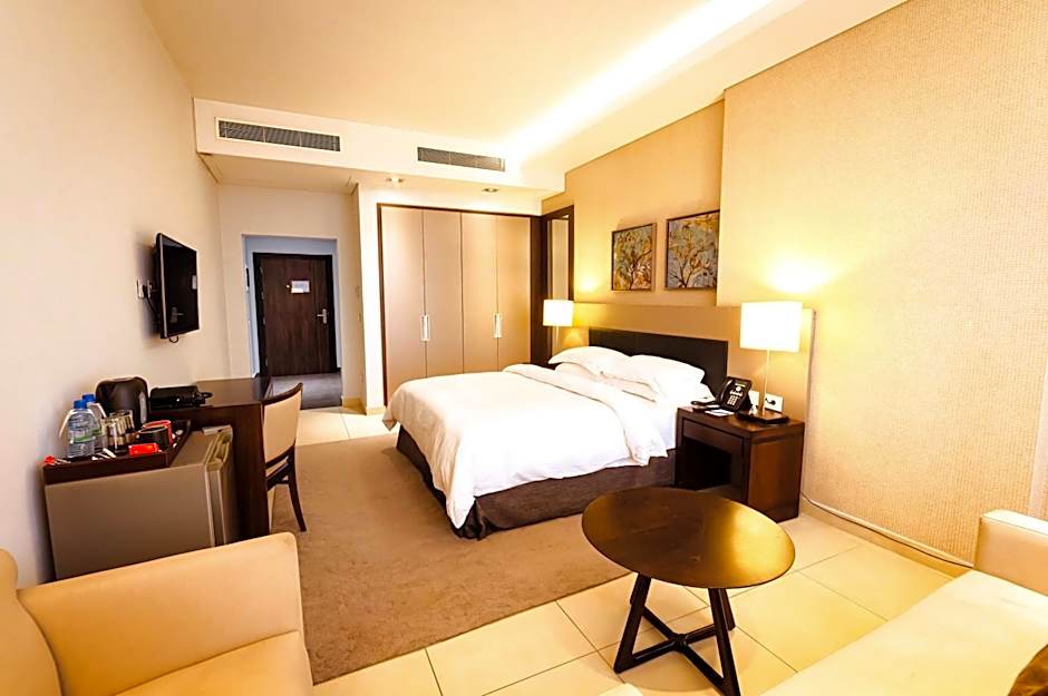 Kin Plaza Arjaan by Rotana