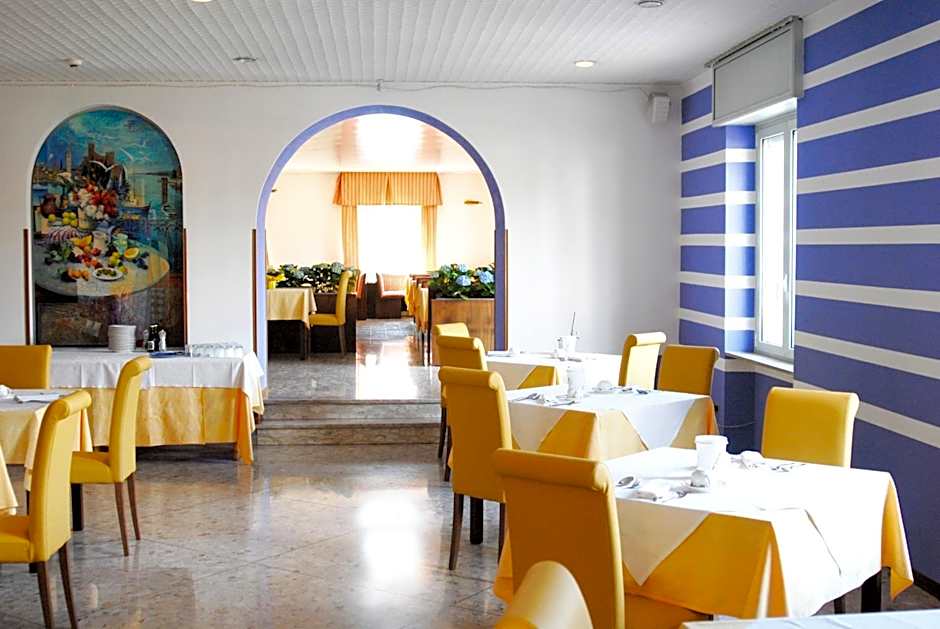 Hotel Benacus