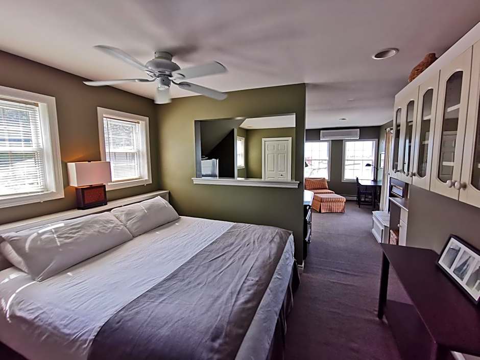 Inn on the Harbour and Telegraph House