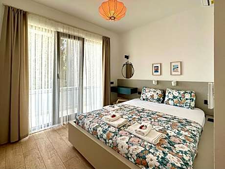 Double Garden View Cosy Room