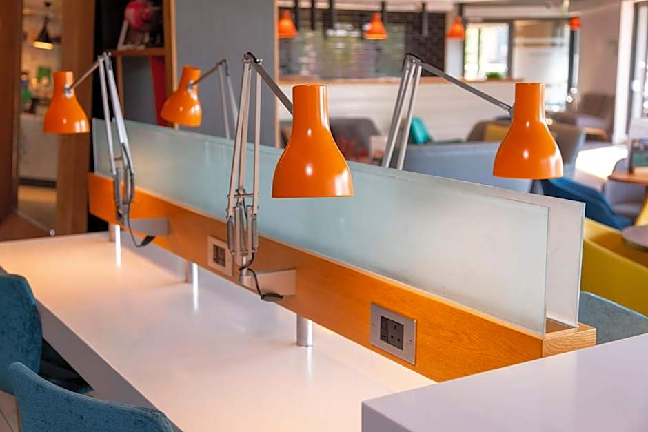 Holiday Inn London Brentford Lock By IHG