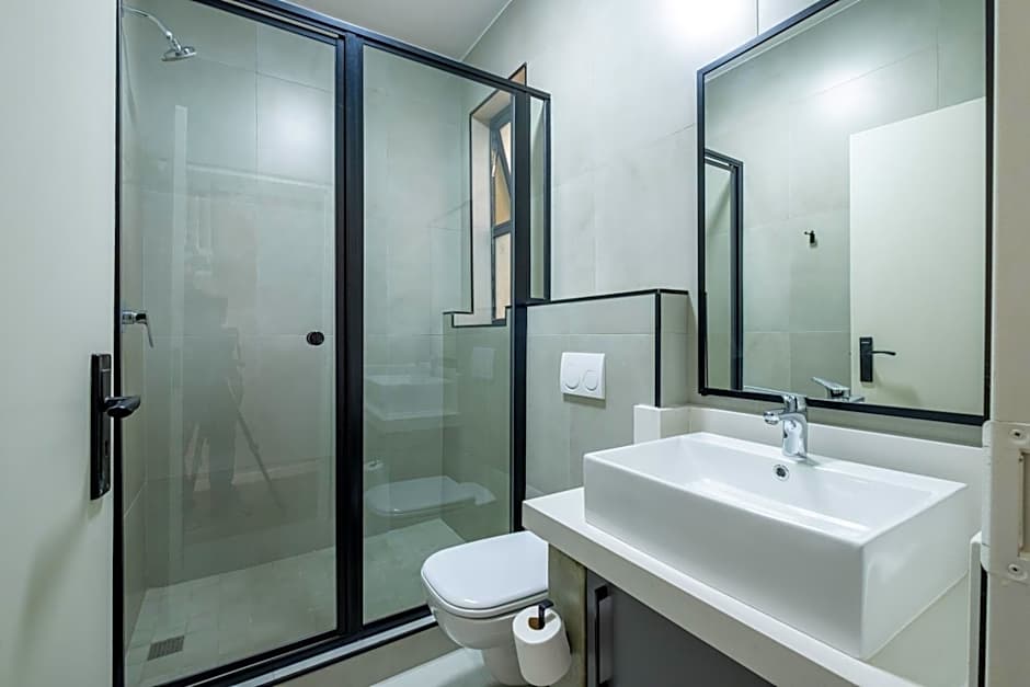 Inn & Out Plus Rosebank