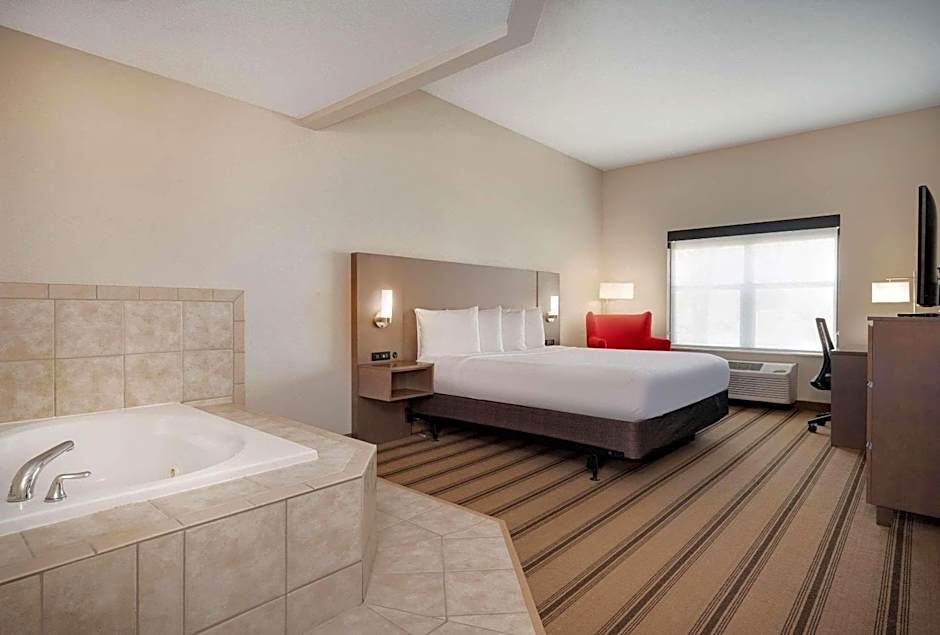 Country Inn & Suites by Radisson Albertville near Outlet Mall