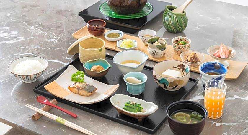 River Retreat Garaku