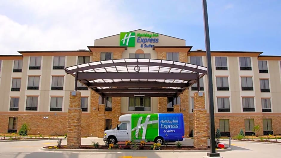 Holiday Inn Express Hotel & Suites St. Louis - NE Lambert Field