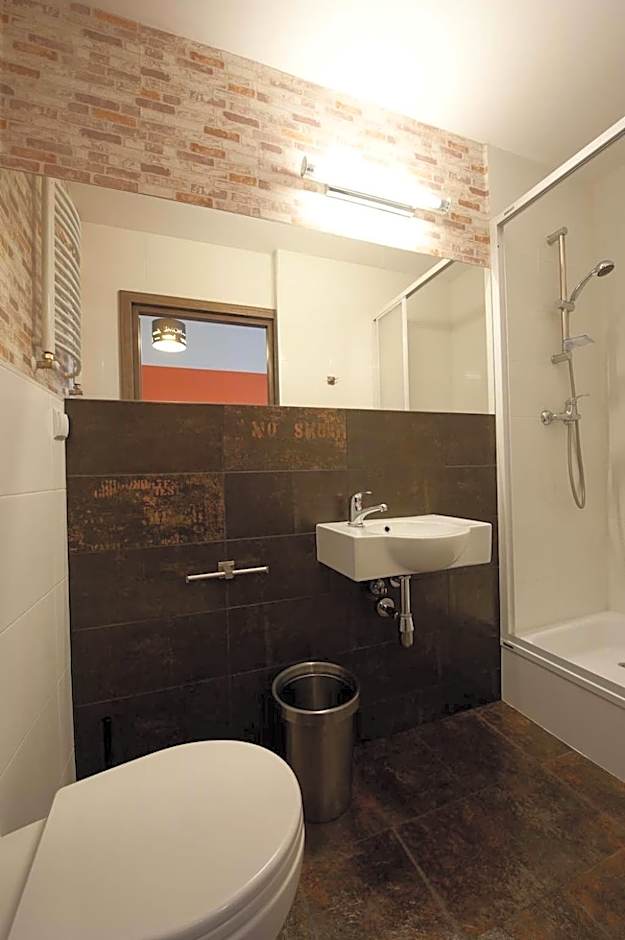 Planet Hostel