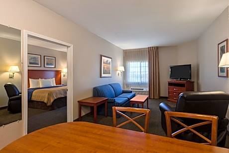 Studio King Suite - Communication Accessible