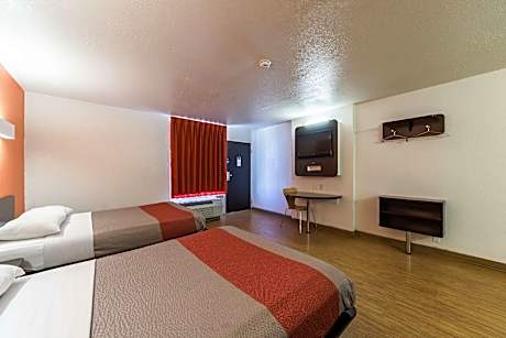 2 Full Beds | Non-Smoking, Micfridge