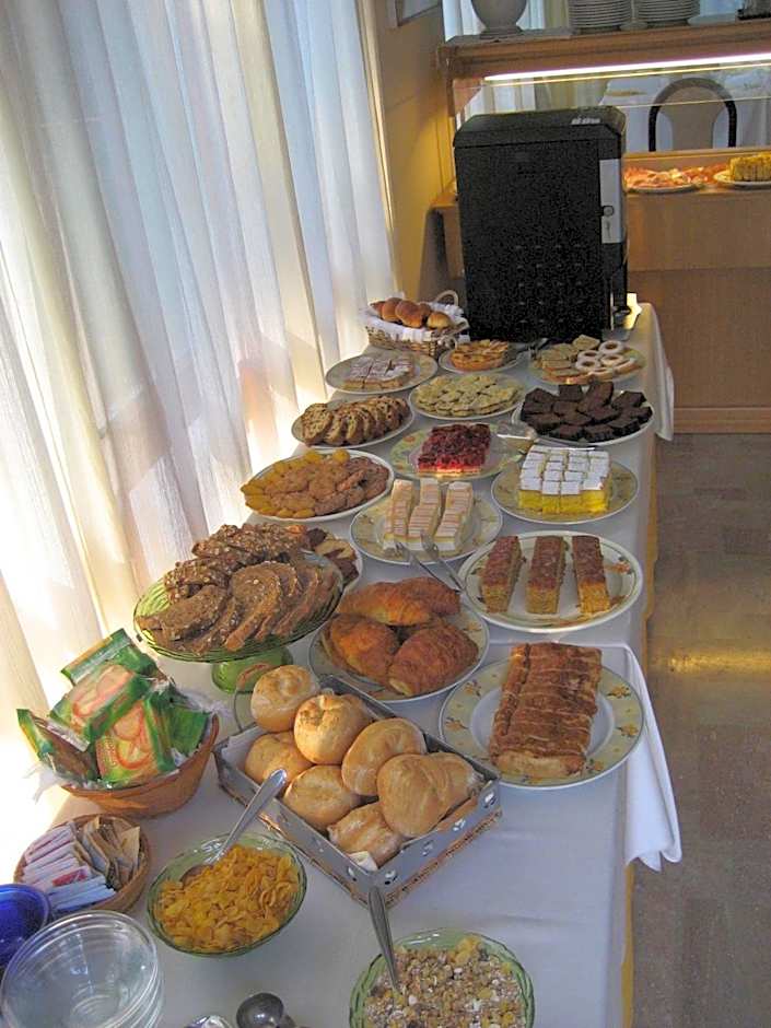 Hotel Eurovil Garni