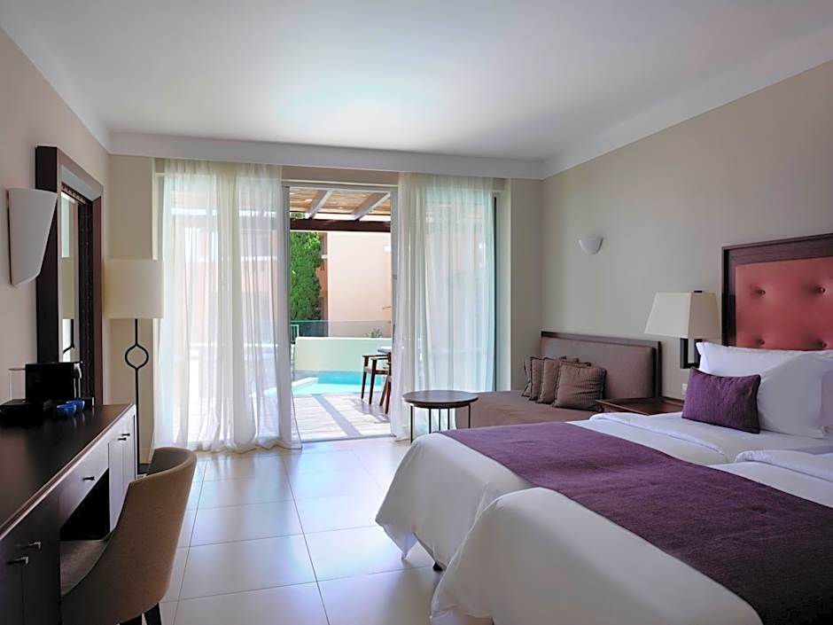Photo 1 of 5 of Swim Up 1 Double Bed or 2 Beds, Inland View