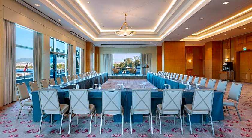 Wyndham Grand Izmir Ozdilek Thermal & Spa