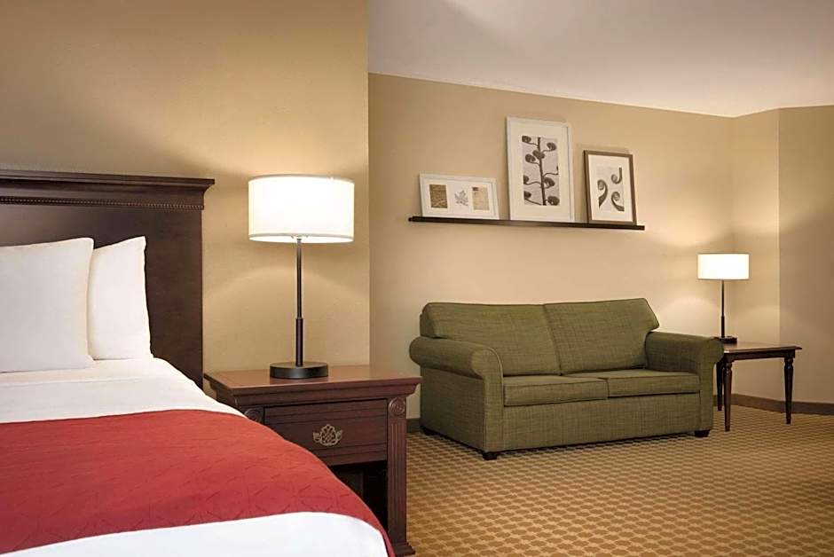 Country Inn & Suites by Radisson, Des Moines West, IA