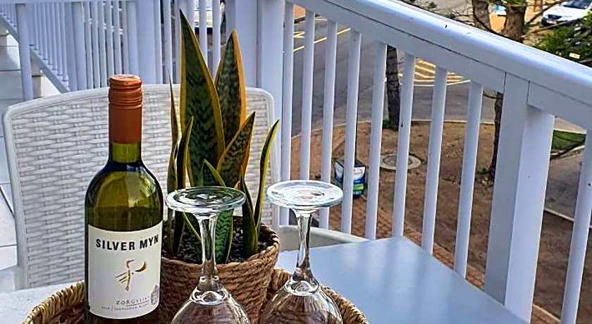 Point Village Hotel and Self Catering