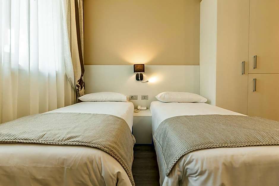 La Dolce Vita Hotel