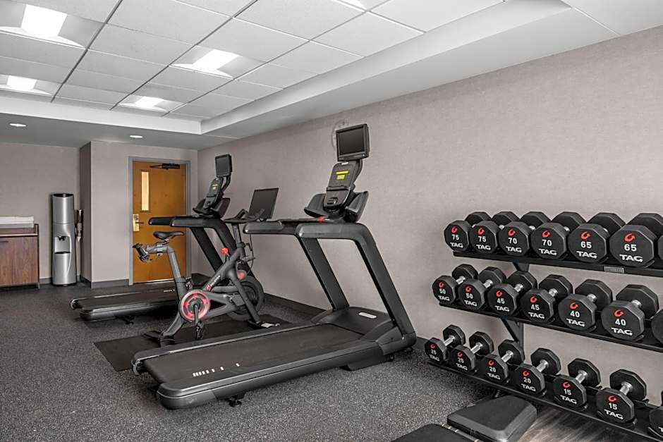 Hampton Inn By Hilton & Suites Williamsburg Square