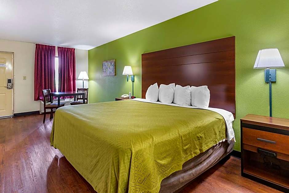 Econo Lodge Fayetteville I-95