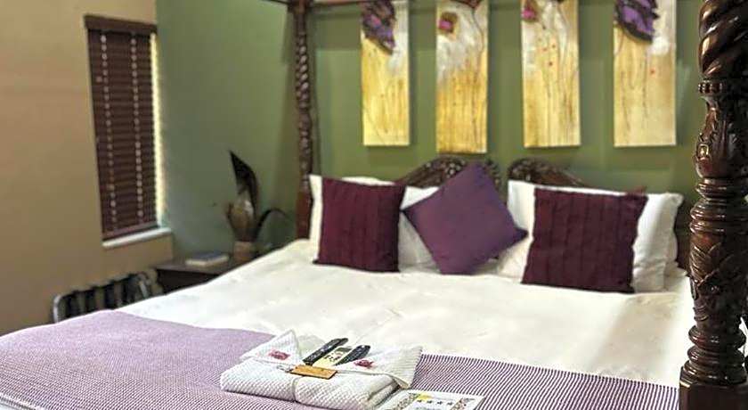 Moonriver Guest House