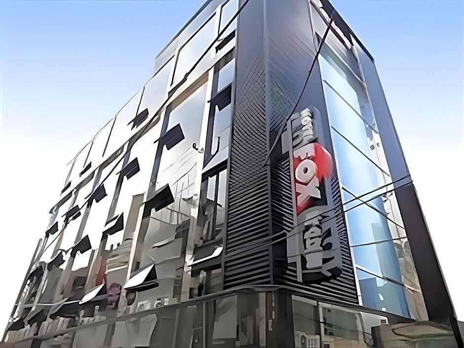 Foto 1 dari 50 — Fox Hotel