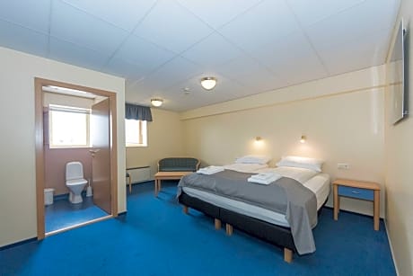 Double or Twin Room Private Bathroom (1 Double Bed)