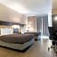 Best Western Plus St. Christopher Hotel