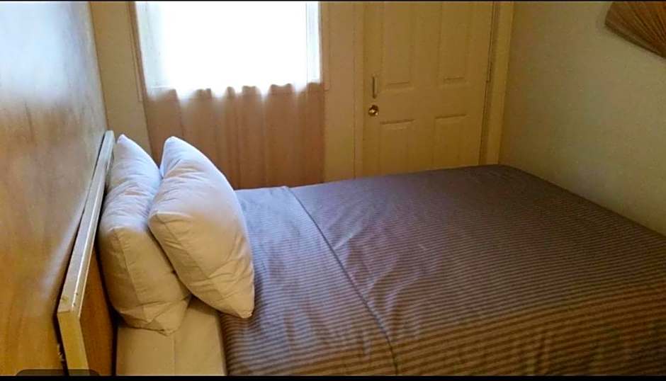 A Voyageur's Guest House