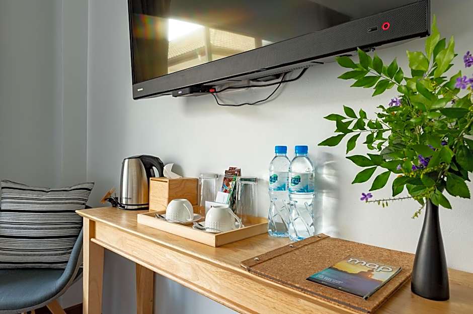 Maneeya Park Residence