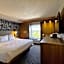 Pittsburgh Airport Inn and Suites