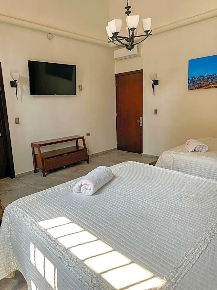 Hotel Asís