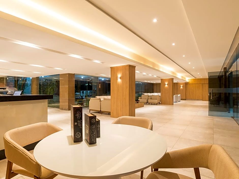 EL Aram Beach e Convention