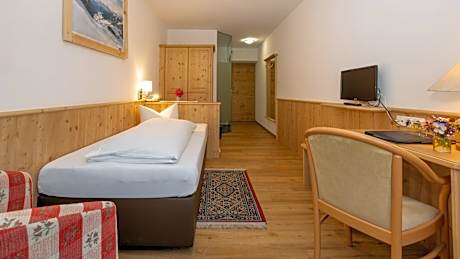 Single Room with Shower