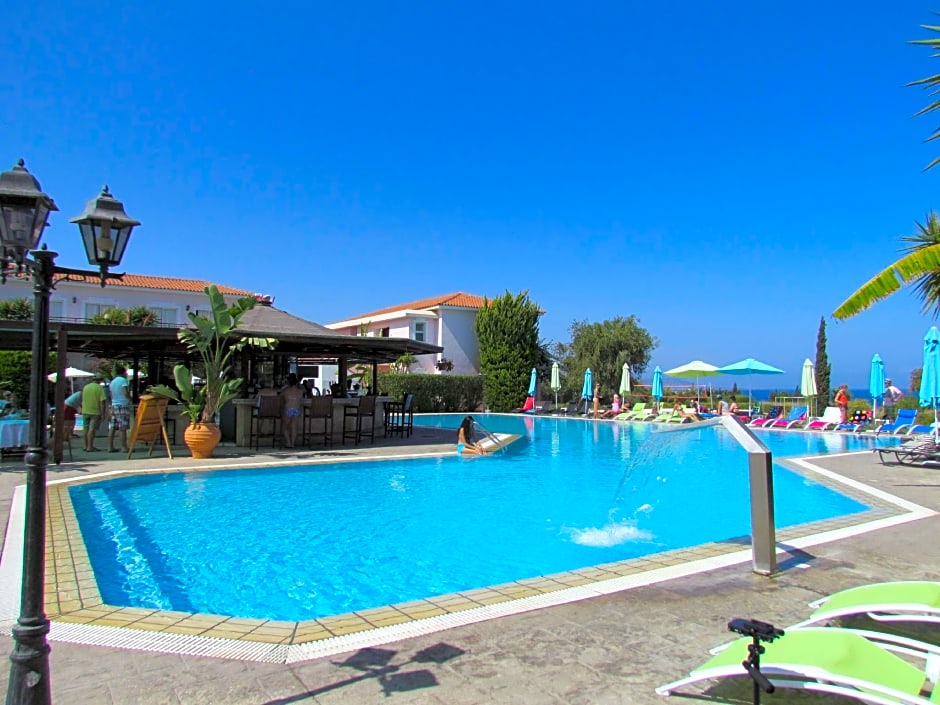 Akamanthea Holiday Village