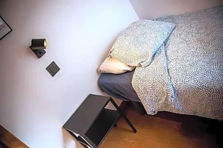 Standard Twin Room with Shared Bathroom