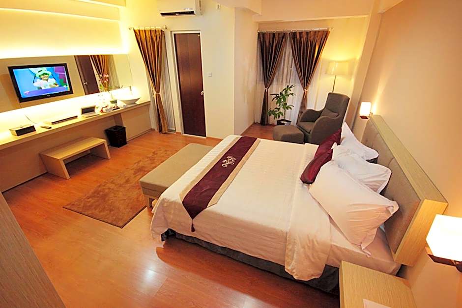 Gunawangsa Manyar Hotel