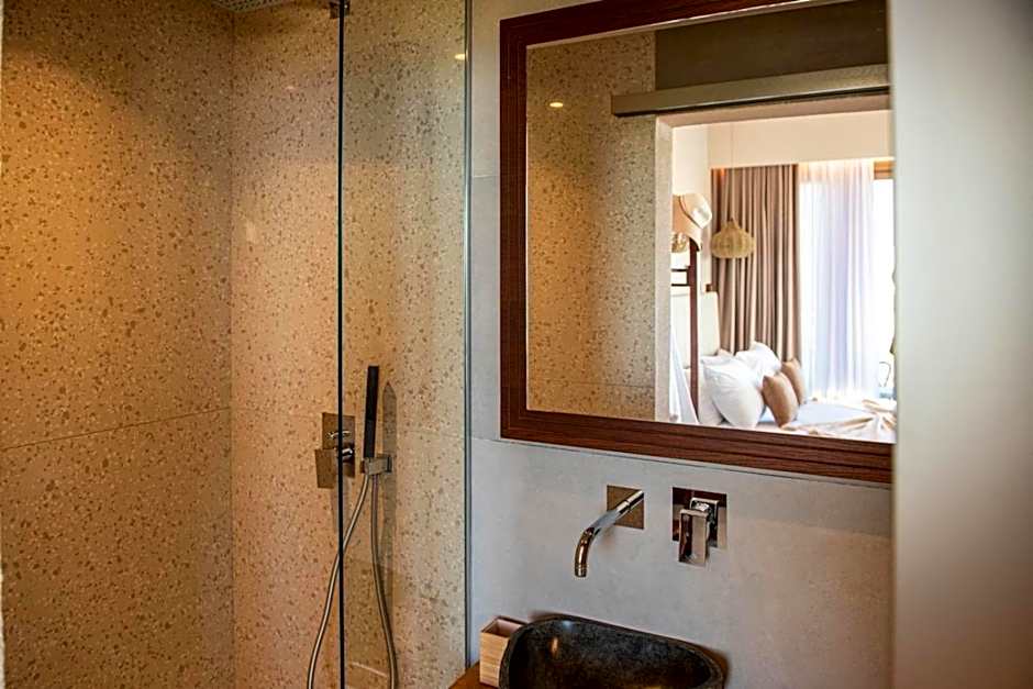 King's & Queen's Afitos - Suites With Private Pool