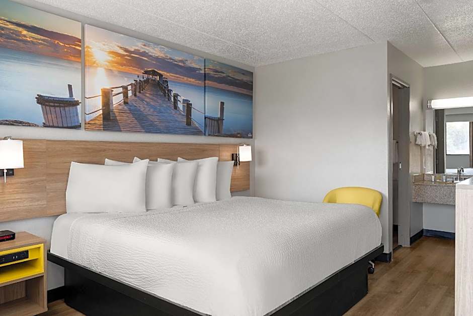 Days Inn by Wyndham Cloverdale Greencastle