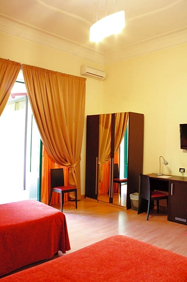 San Max Hotel