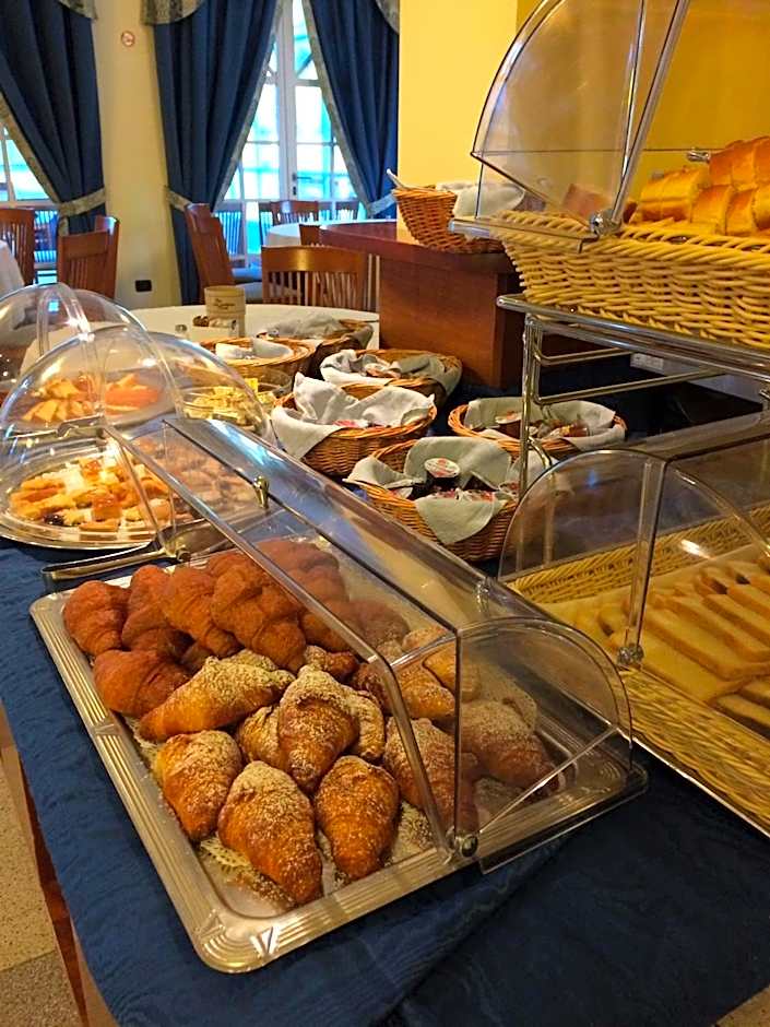 Hotel Lario
