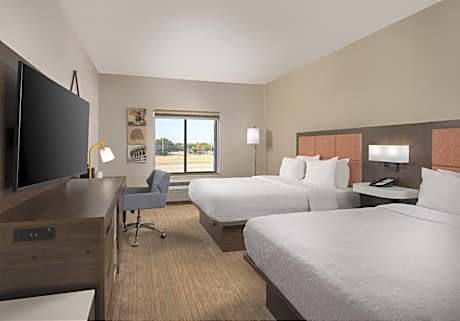 2 Queen Beds Nonsmoking