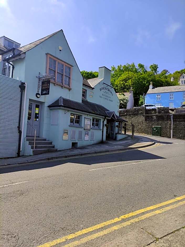 Rose and Crown Hotel & Hope and Anchor Bar