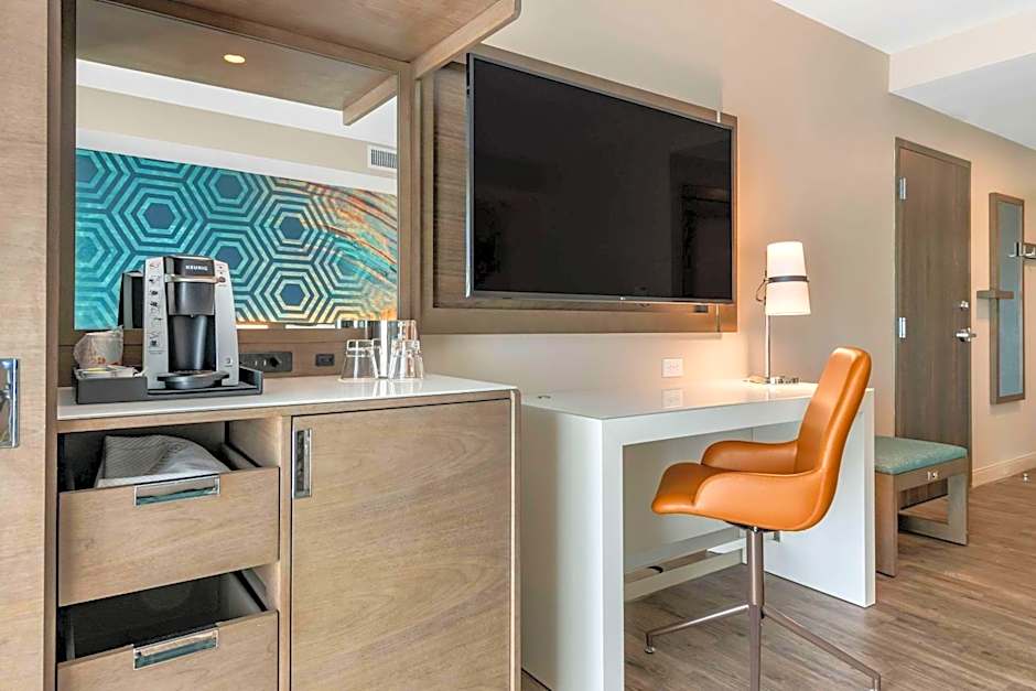 Cambria Hotel St Petersburg-Madeira Beach Marina