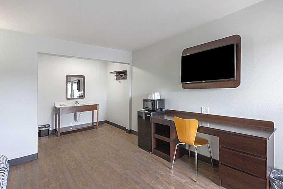 Motel 6-Show Low, AZ