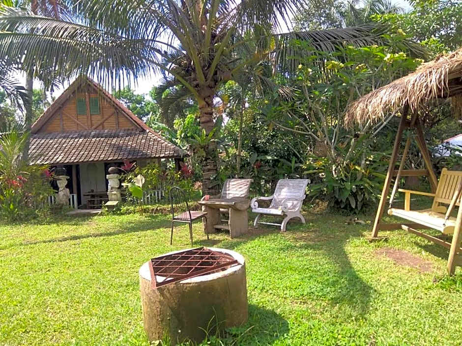 Hakiki Inn Bungalows