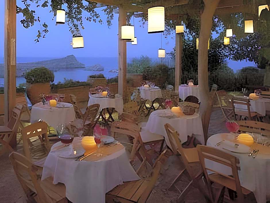 Melenos Lindos Hotel