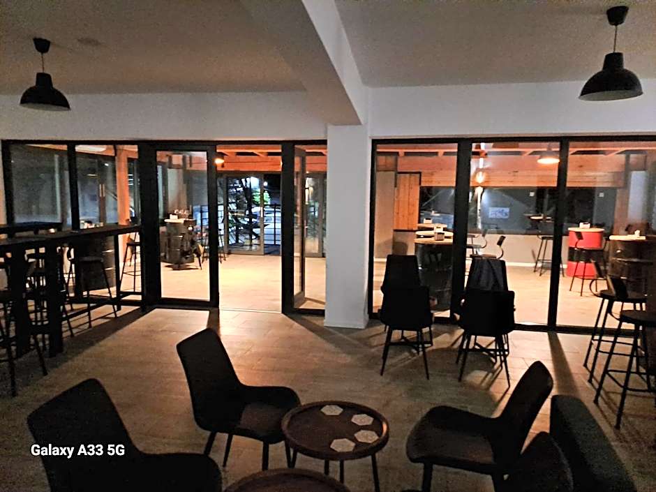 Borderline Accomodation