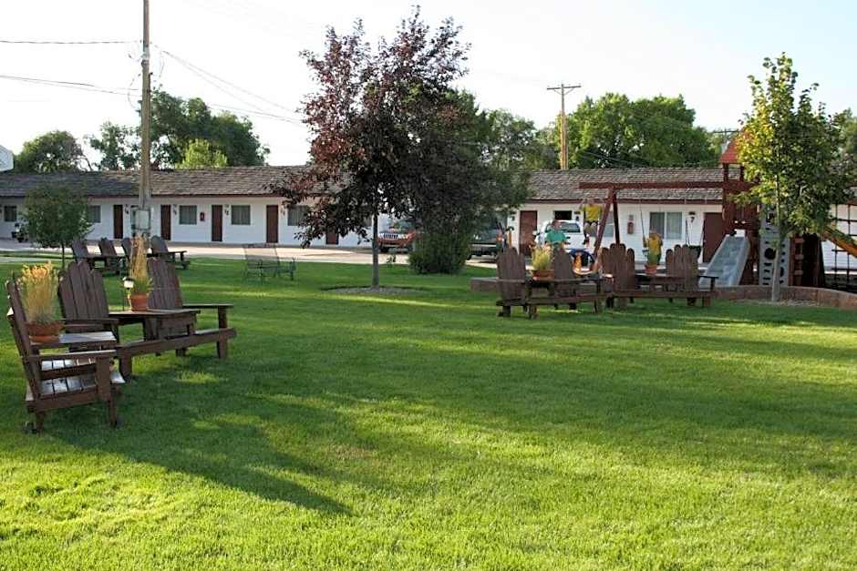 Covered Wagon Motel Lusk WY