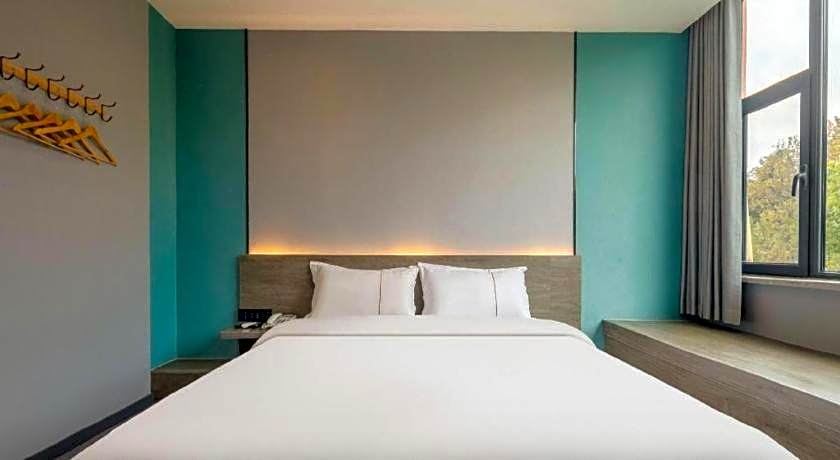 7 Days Inn Weihai High-Speed Railway & Bus Station