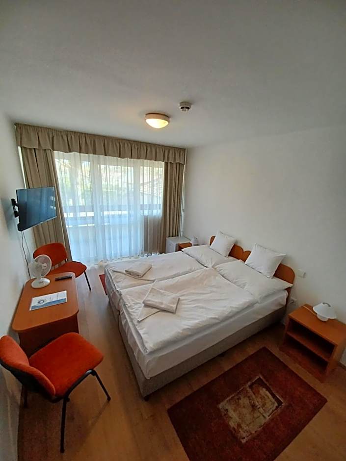 PSZ Hotel Beach Földvár
