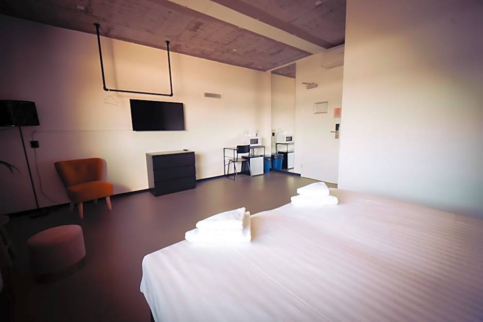 Urban Hotel The Golden Stork