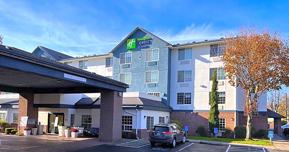 Holiday Inn Express Hotel & Suites Portland - Jantzen Beach By IHG