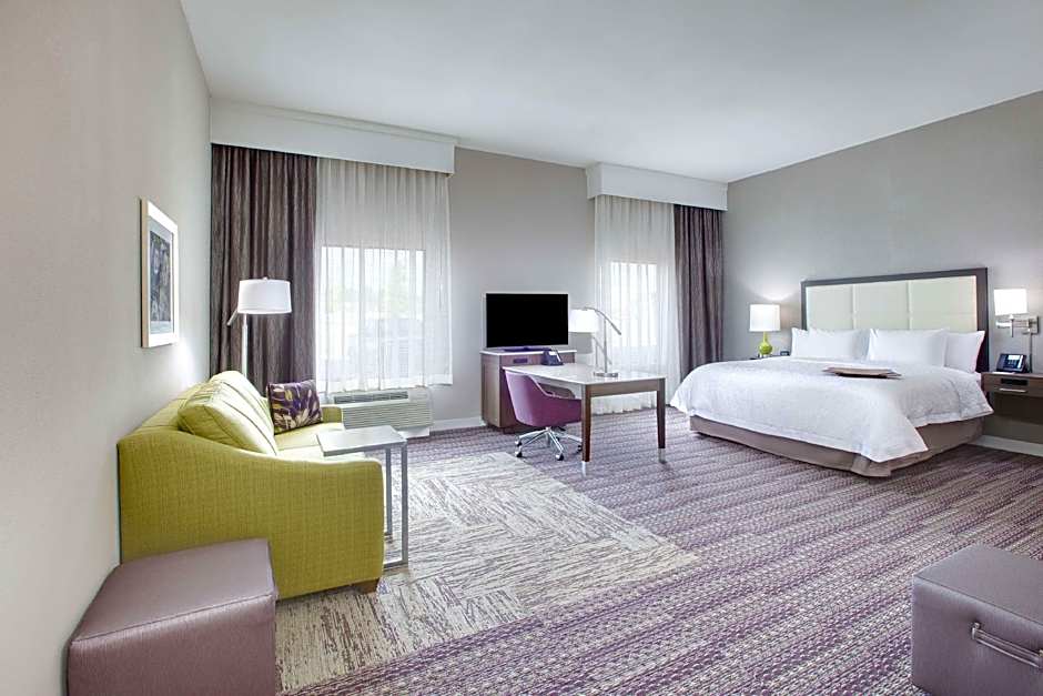 Photo 1 of 4 of 1 King Bed, Mobility Accessible, Roll in Shower
